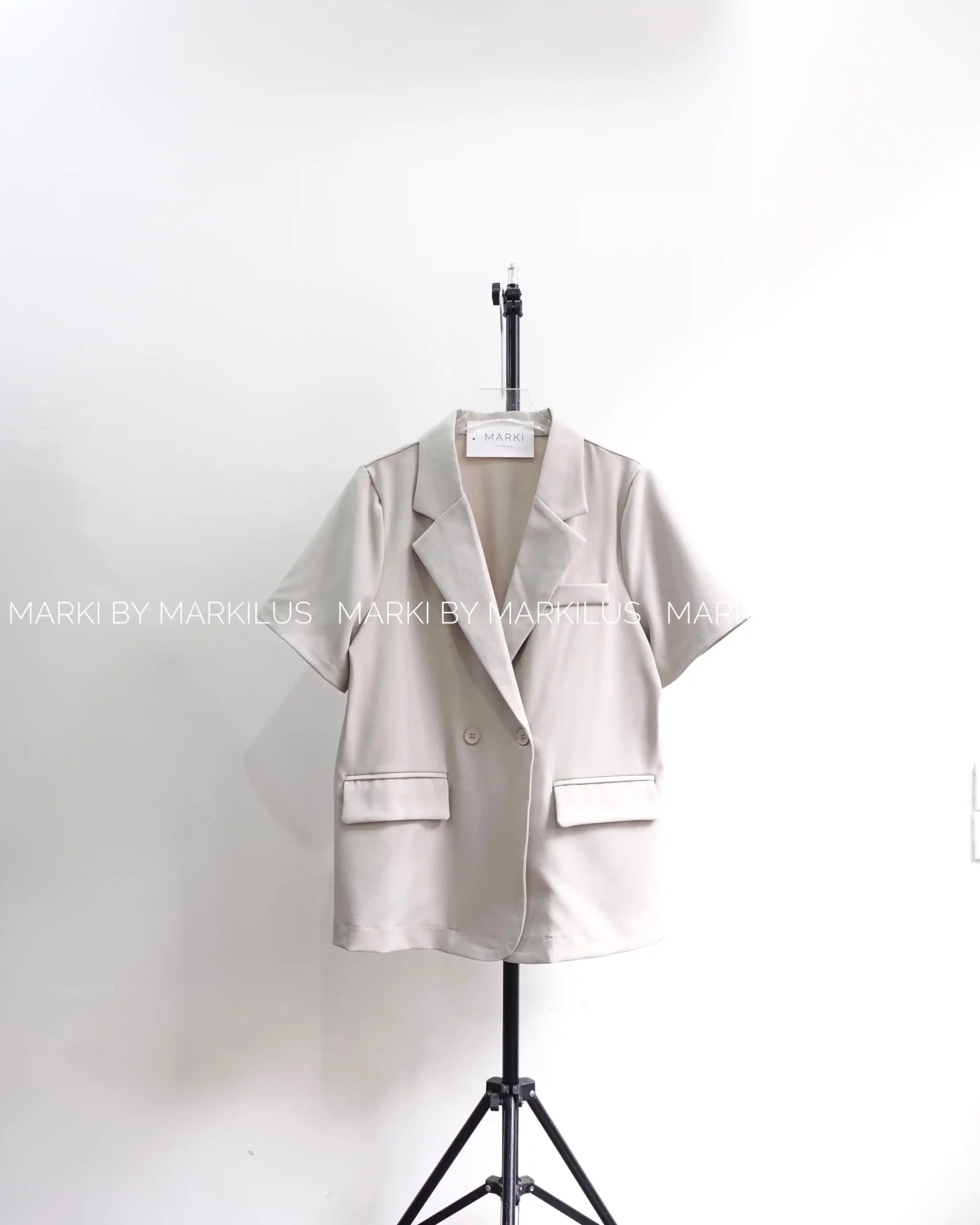 ÁO BLAZER CỘC TAY BASIC A496